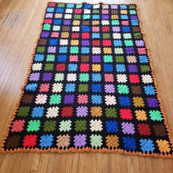 Vintage Afghan / Crochet Blanket / Granny Square - Picture 2 of 4